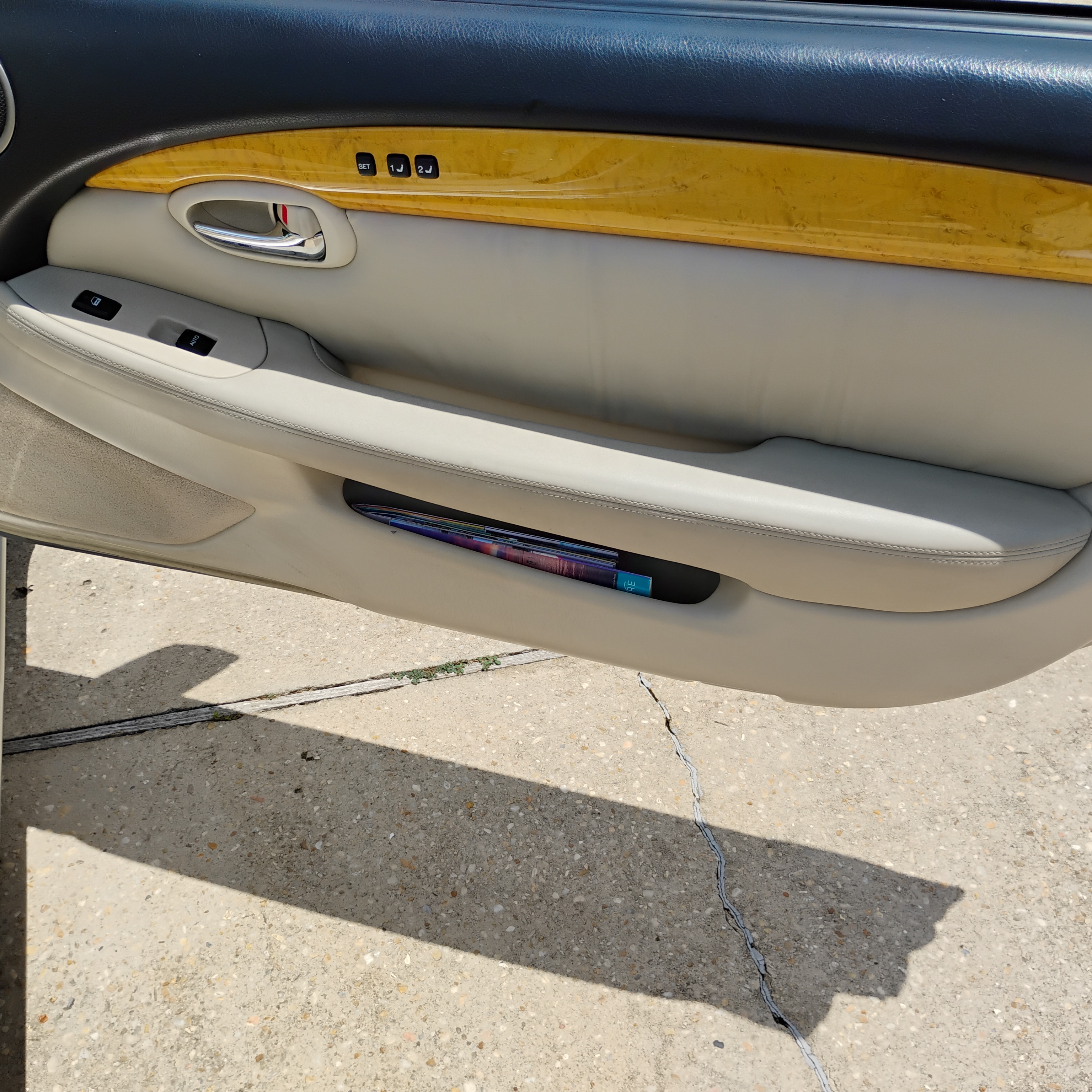 Used 2003 Lexus SC 430 Convertible RWD image 23