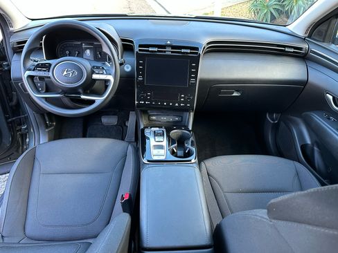 Used 2023 Hyundai Tucson SEL image 2