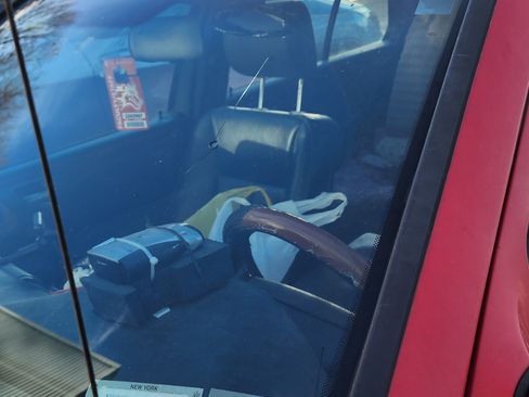 Used 1999 Mercedes-Benz E 320 4MATIC Wagon image 5