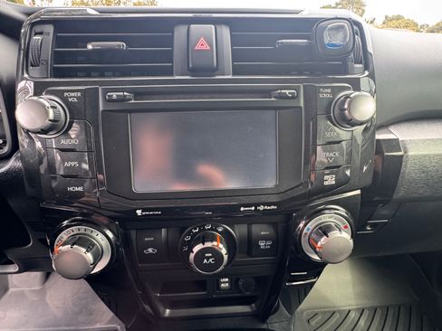 Used 2016 Toyota 4Runner Trail Premium AWD/4WD image 26