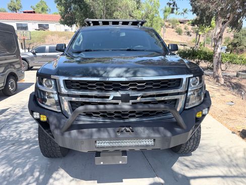 Used 2019 Chevrolet Tahoe LT w/ Max Trailering Package AWD/4WD image 2