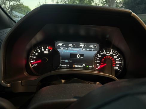 Used 2018 Ford F150 Raptor w/ Equipment Group 802A Luxury AWD/4WD image 9