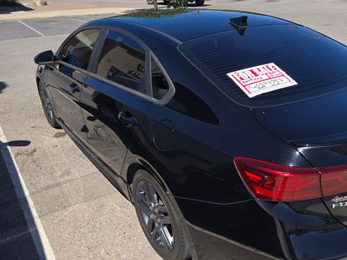 Used 2021 Kia Forte GT-Line w/ GT-Line Premium Package image 8