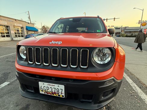 Used 2018 Jeep Renegade Sport w/ Power & Air Group image 6