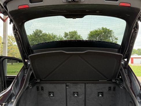 Used 2022 Porsche Macan image 13