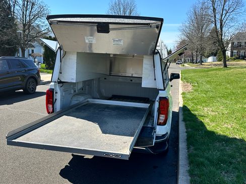 Used 2023 GMC Sierra 1500 Pro w/ Pro Value Package image 5