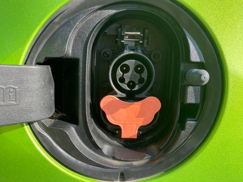 Used 2016 Chevrolet Spark LT image 12