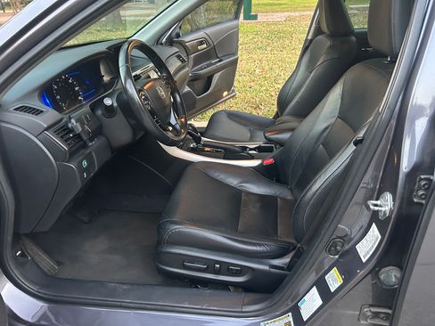 Used 2014 Honda Accord EX-L image 11