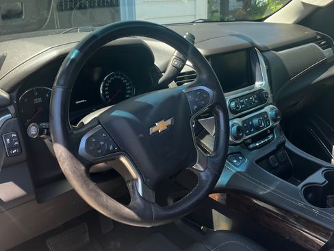 Used 2017 Chevrolet Suburban LT AWD/4WD image 10