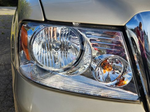 Used 2007 Ford F150 XLT image 11