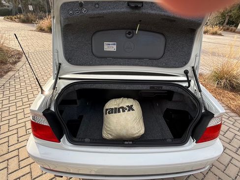 Used 2005 BMW 330Ci Convertible image 24