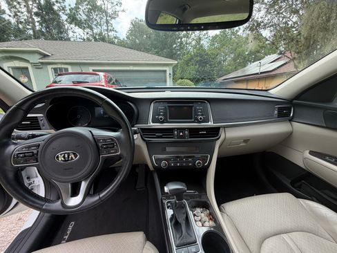 Used 2016 Kia Optima EX FWD image 11