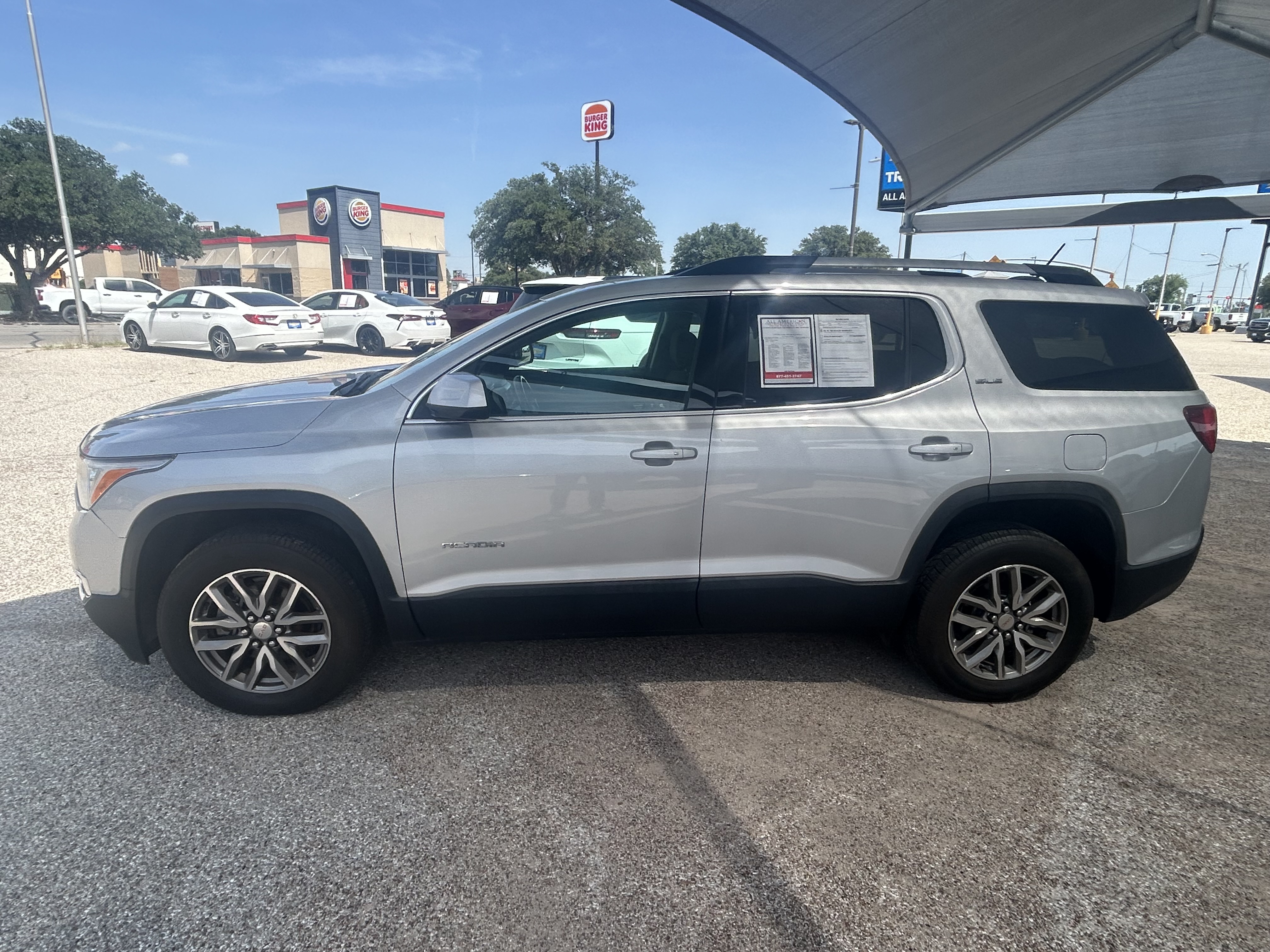 Used 2019 GMC Acadia SLE w/ Driver Alert Package I AWD/4WD image 17