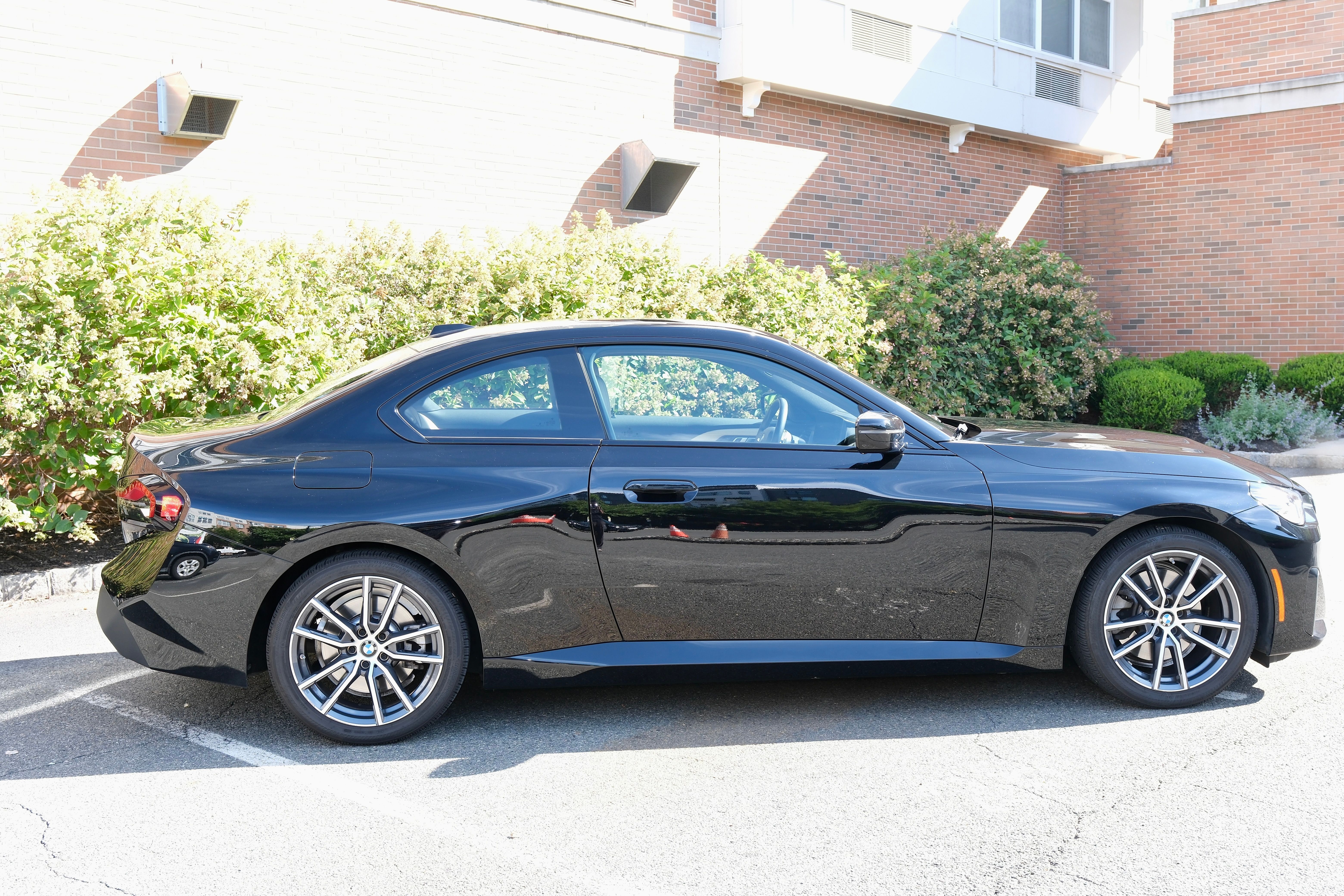 Used 2023 BMW 230i Coupe w/ Premium Package RWD image 8