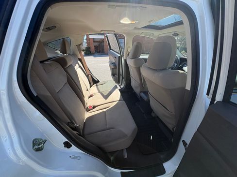 Used 2014 Honda CR-V EX image 16