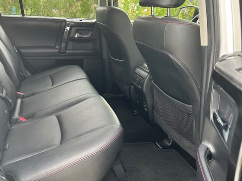 Used 2019 Toyota 4Runner TRD Off-Road Premium image 10