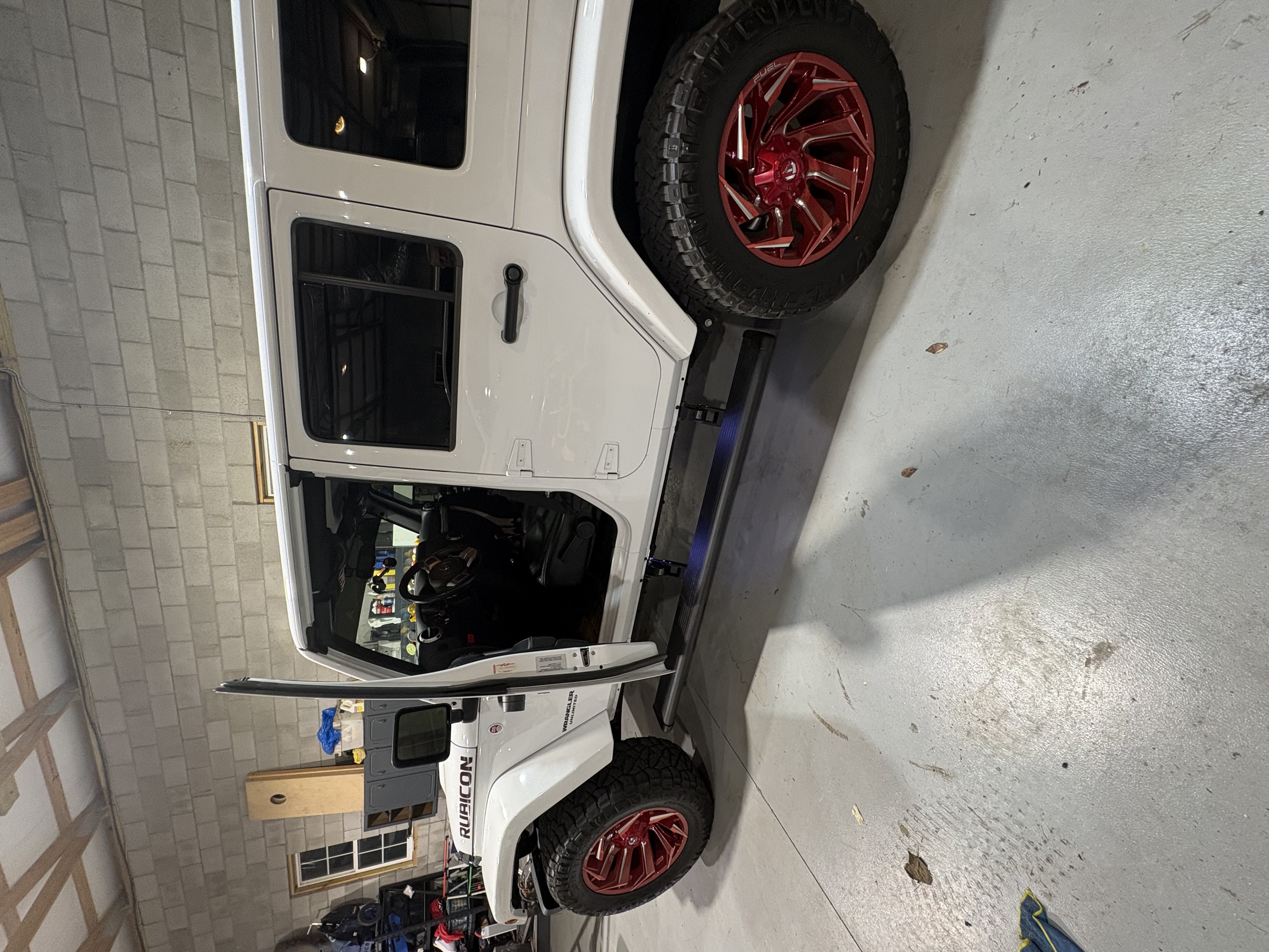 Used 2016 Jeep Wrangler Unlimited Rubicon AWD/4WD image 4