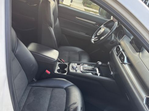 Used 2019 MAZDA CX-5 Touring image 8