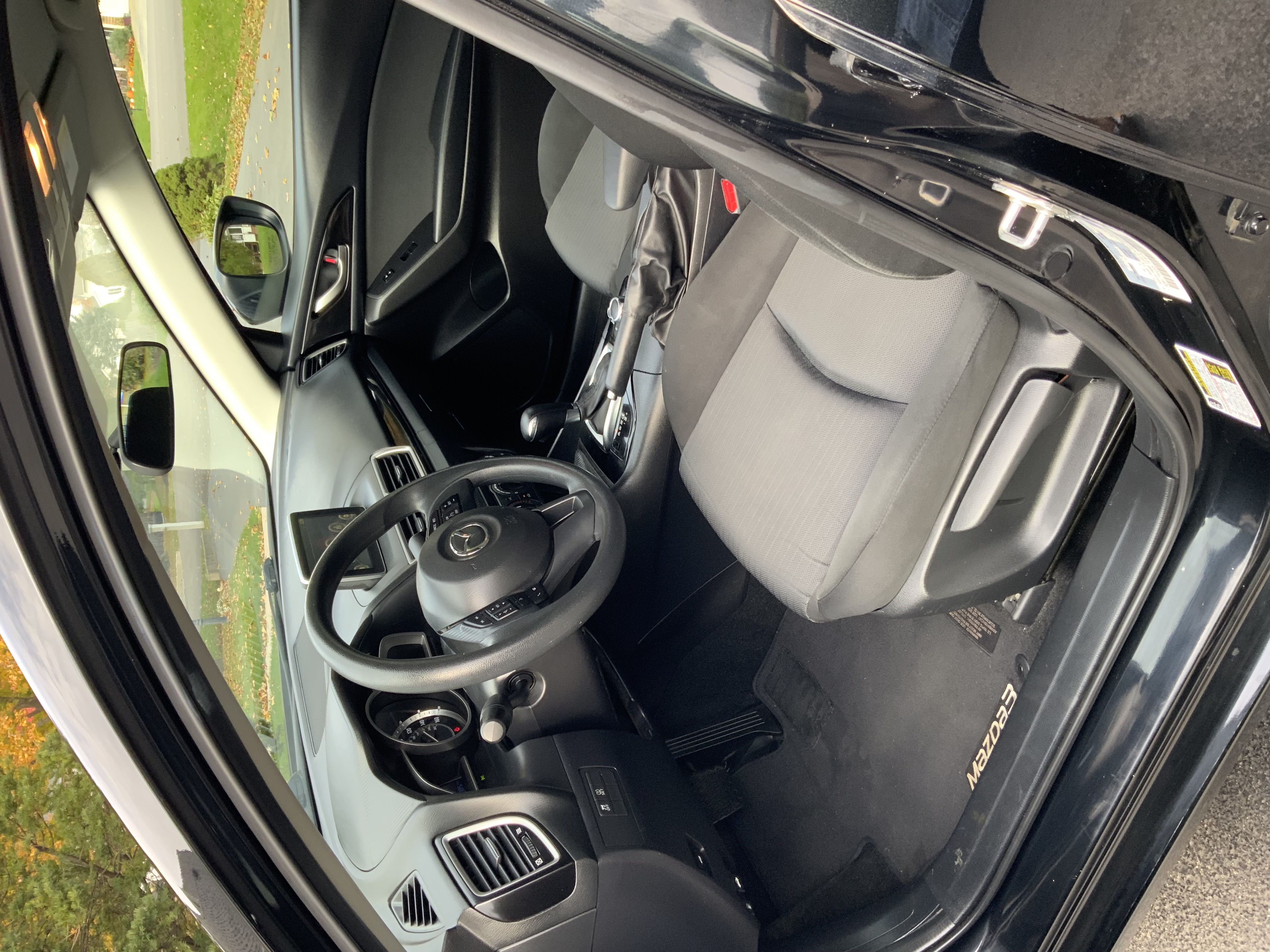 Used 2015 MAZDA MAZDA3 i Sport FWD image 6