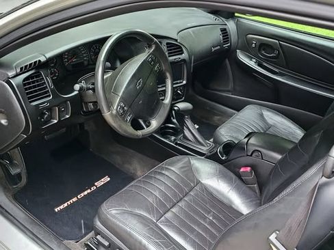Used 2005 Chevrolet Monte Carlo LT w/ Preferred Equipment Group image 11