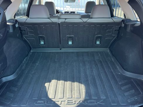 Used 2019 Subaru Outback 2.5i Limited w/ Protection Package #1 AWD/4WD image 10