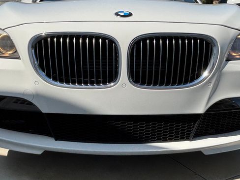 Used 2012 BMW 750Li RWD image 4