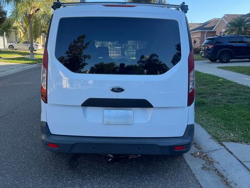 Used 2015 Ford Transit Connect XLT FWD image 4