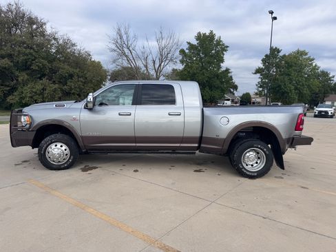 Used 2024 RAM 3500 Limited image 12