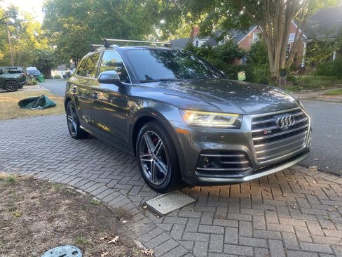 Used 2018 Audi SQ5 Prestige AWD/4WD image 2