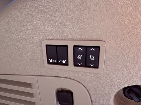 Used 2019 GMC Yukon Denali w/ Denali Ultimate Package image 24