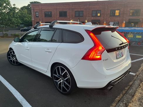 Used 2016 Volvo V60 T6 Polestar image 4