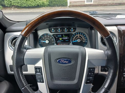 Used 2014 Ford F150 Platinum image 12