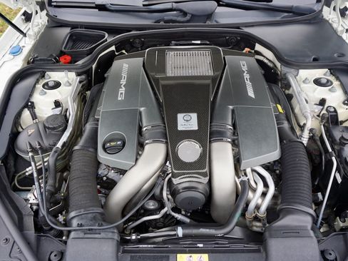 Used 2013 Mercedes-Benz SL 63 AMG image 31