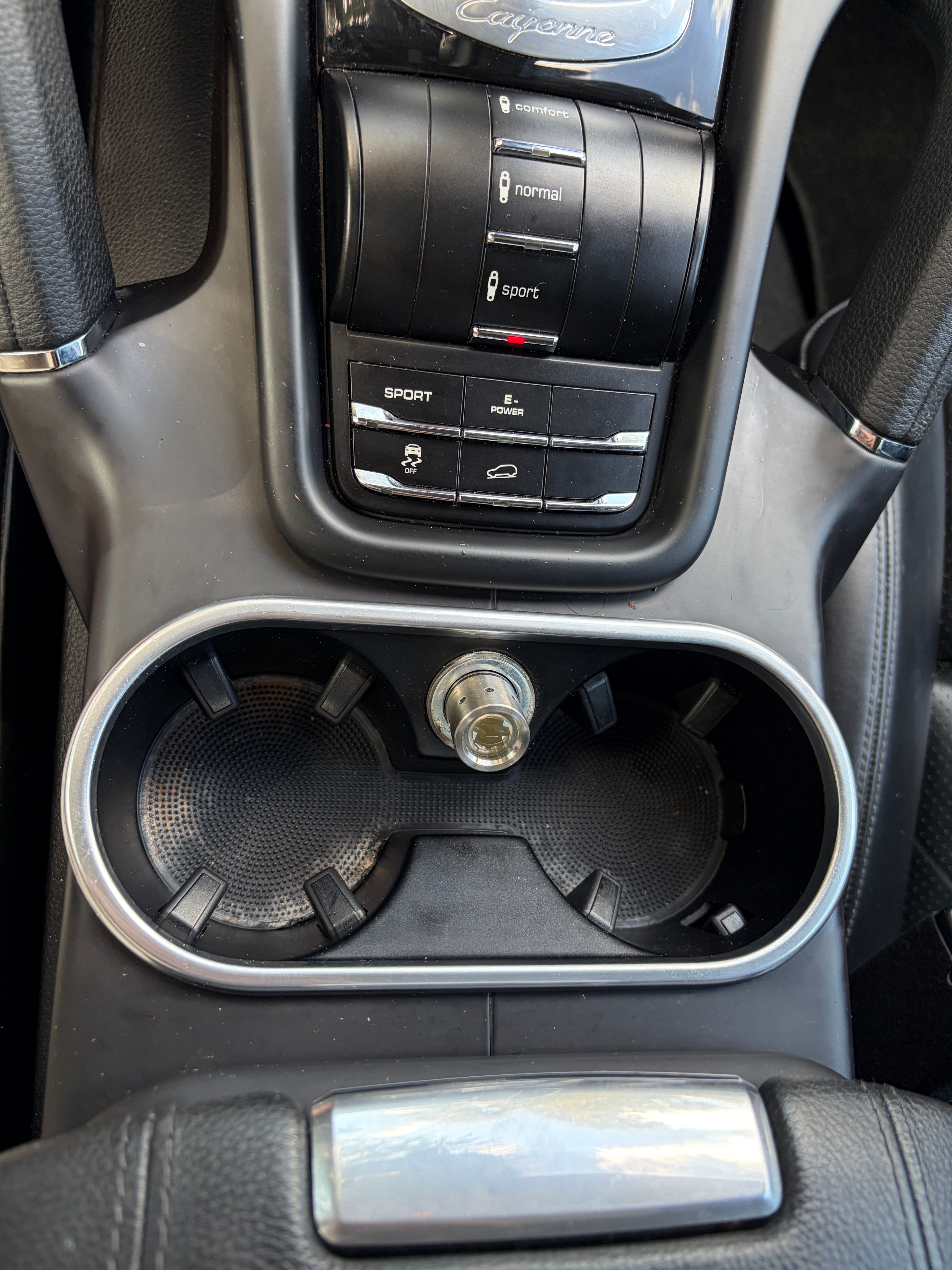 Used 2012 Porsche Cayenne S AWD/4WD image 16