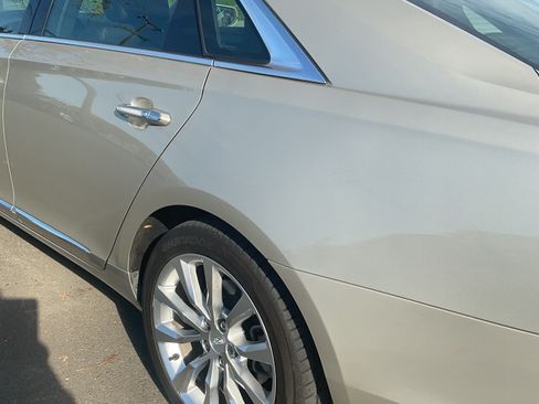 Used 2016 Cadillac XTS Luxury image 12