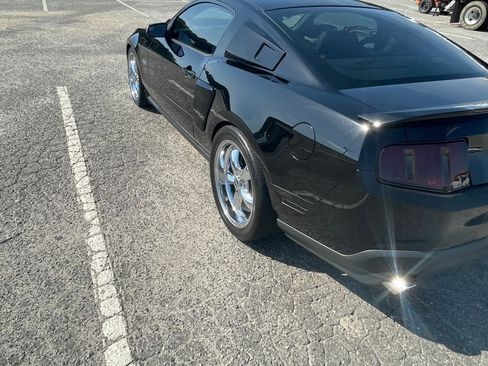 Used 2011 Ford Mustang GT image 5