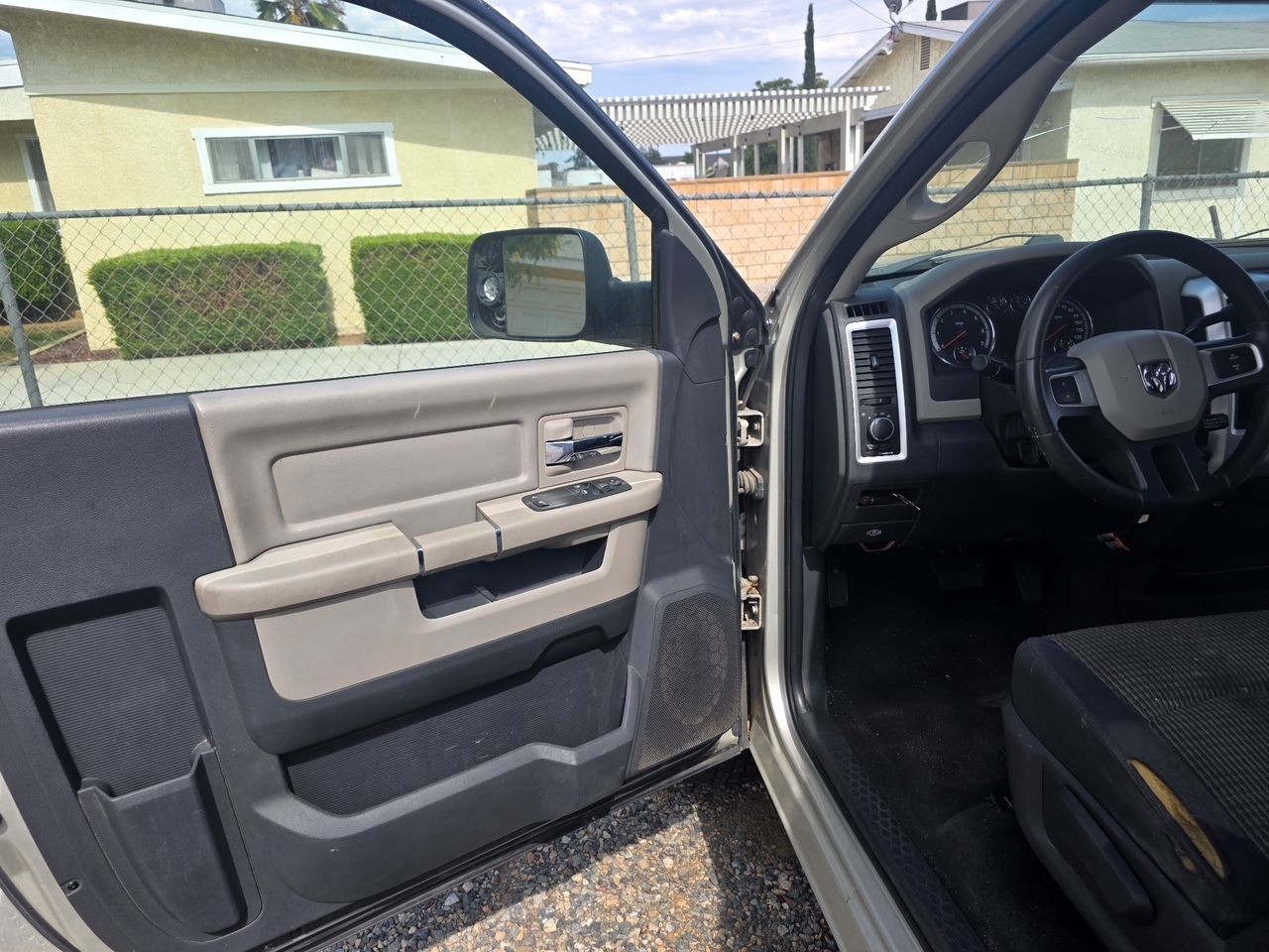 Used 2010 Dodge Ram 2500 Truck SLT RWD image 4