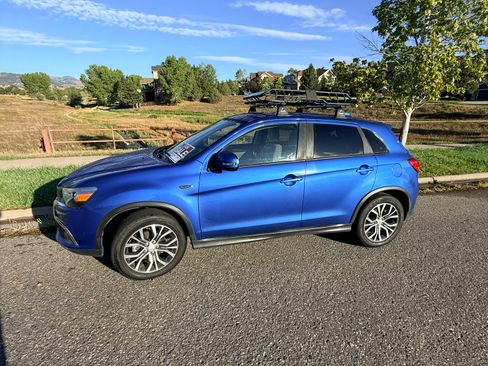 Used 2017 Mitsubishi Outlander Sport SE AWD/4WD image 1