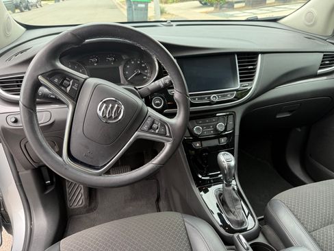 Used 2018 Buick Encore Preferred image 8