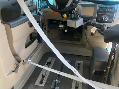 Used 2012 Honda Odyssey EX-L image 10