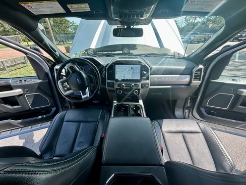 Used 2022 Ford F250 Lariat w/ Black Appearance Package AWD/4WD image 22