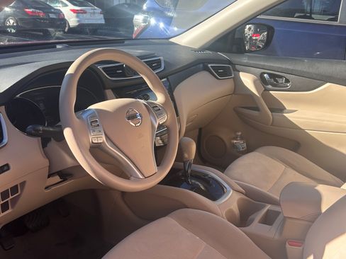 Used 2015 Nissan Rogue SV image 14