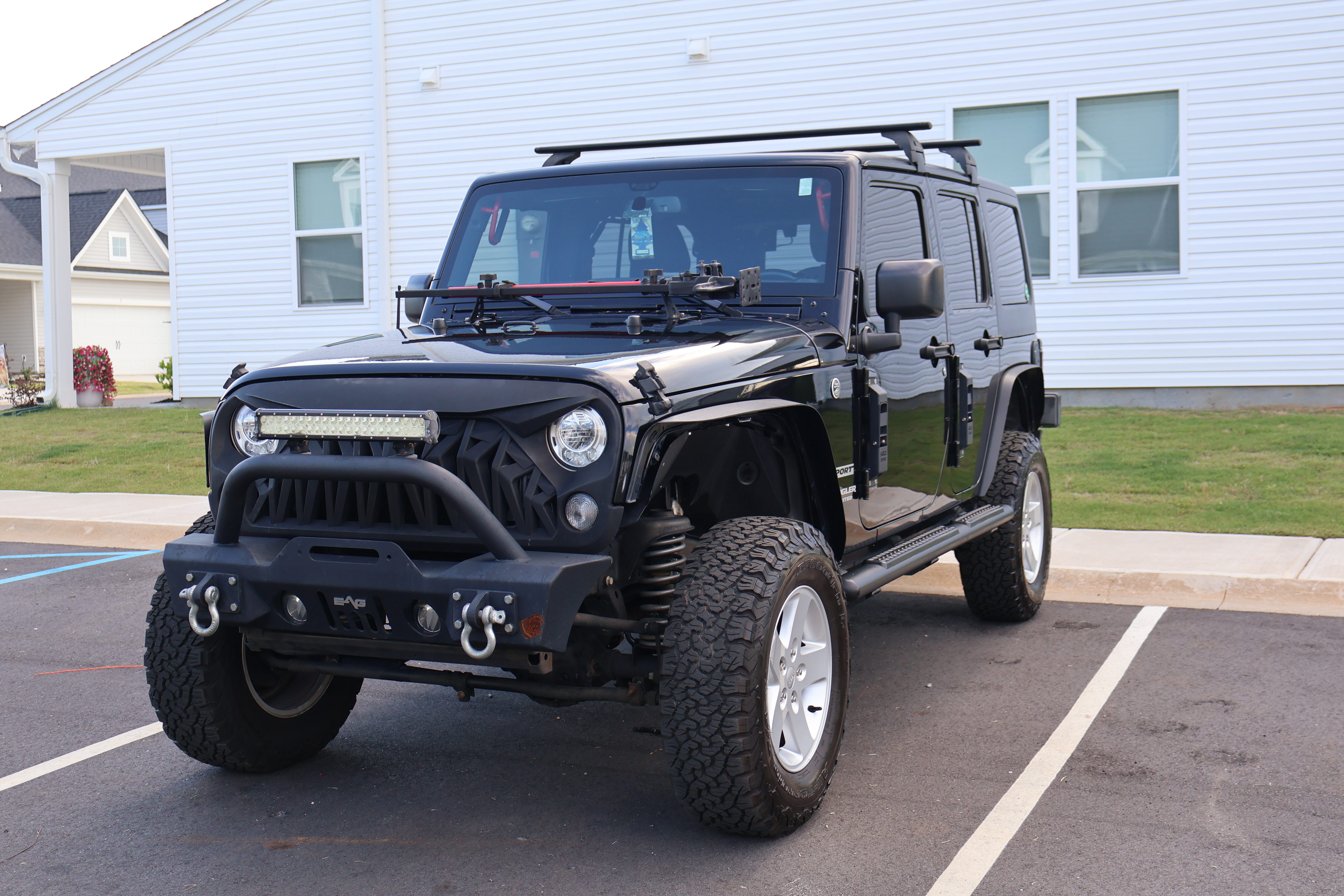 Used 2017 Jeep Wrangler Unlimited Sport w/ Quick Order Package 24S AWD/4WD image 4