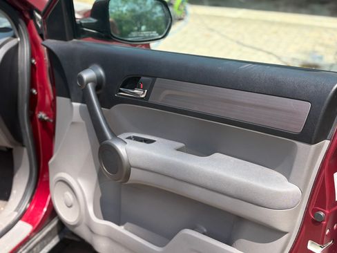 Used 2010 Honda CR-V LX image 4