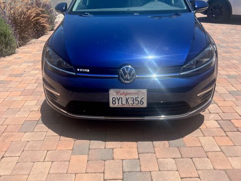 Used 2019 Volkswagen e-Golf SE w/ Driver Assistance Package FWD image 6