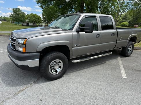 Used 2007 Chevrolet Silverado 3500 LT w/ Heavy-Duty Power Package AWD/4WD image 1