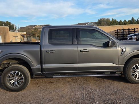 Used 2022 Ford F150 Lariat w/ FX4 Off-Road Package image 6