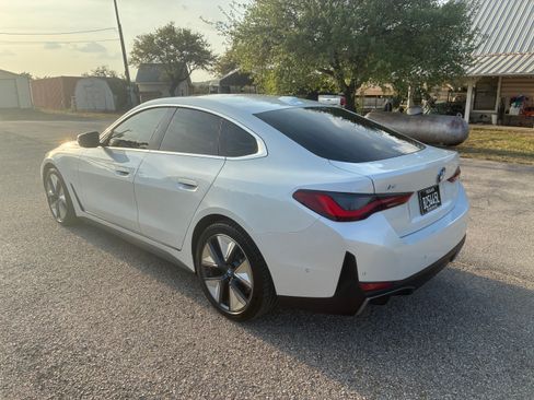 Used 2023 BMW i4 eDrive35 image 5