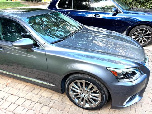 Used 2015 Lexus LS 460 w/ Comfort Package RWD image 4