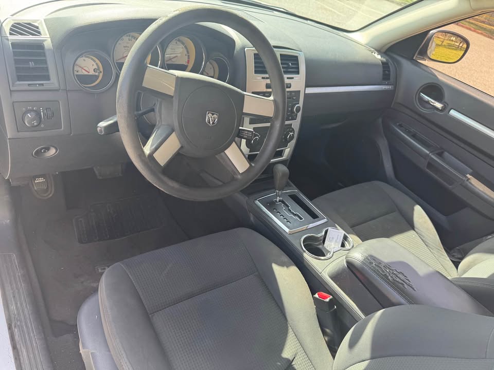 Used 2010 Dodge Charger SXT RWD image 23